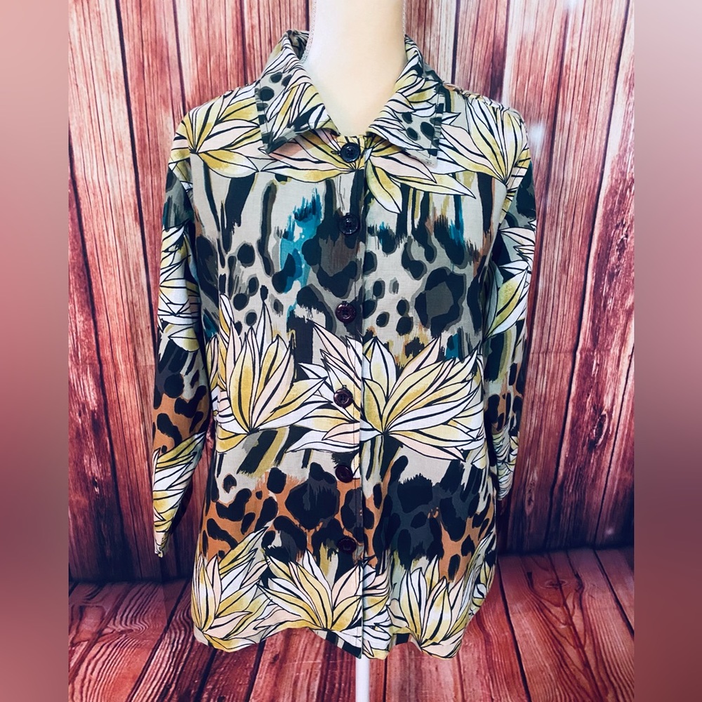 Women’s 1X Shacket Lifestyle Woman Floral Animal Print Button Down 3/4 Sleeves